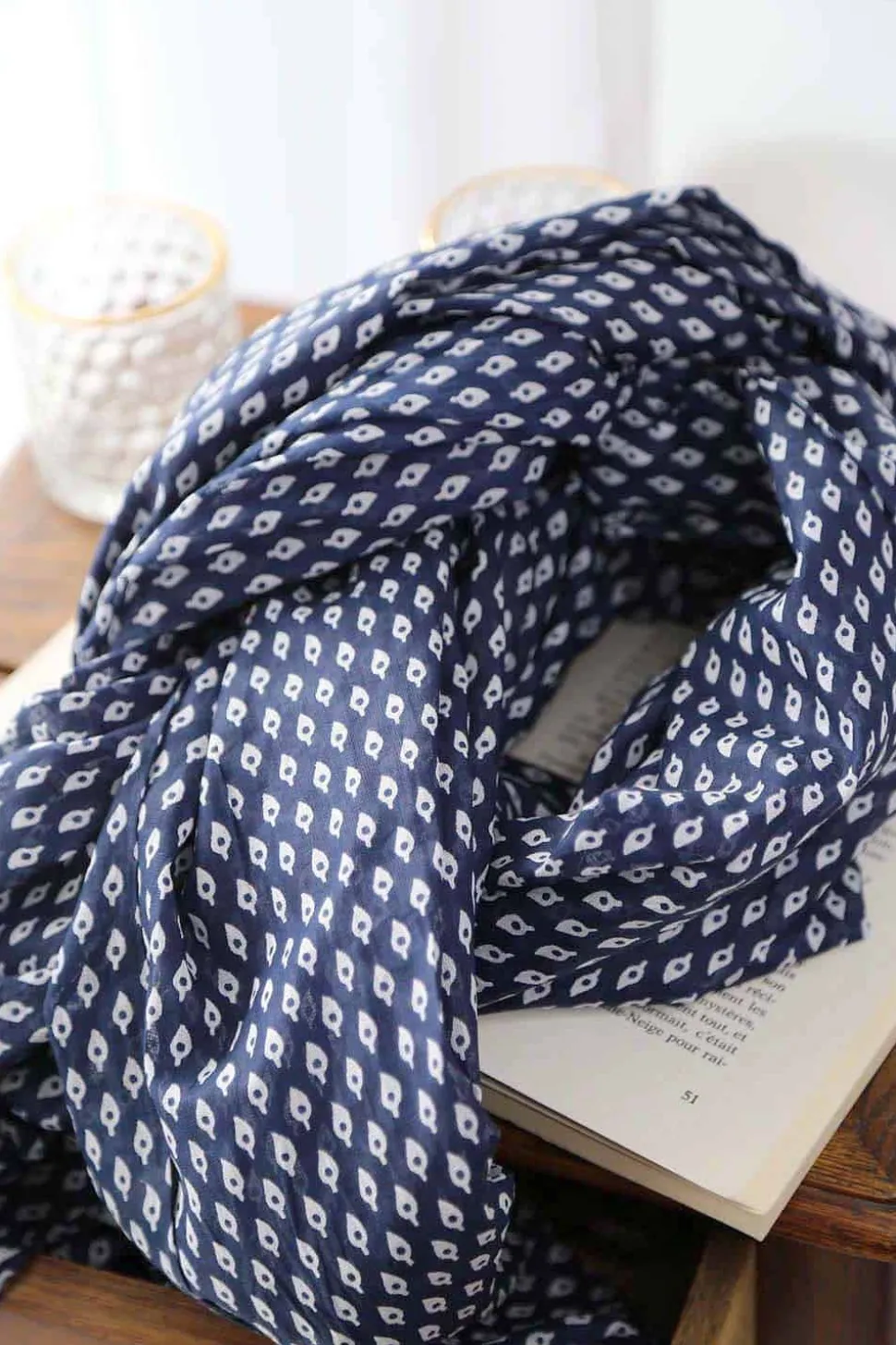 foulard_bleu_faris_6.webp Homme Saheline Foulard Bleu Faris