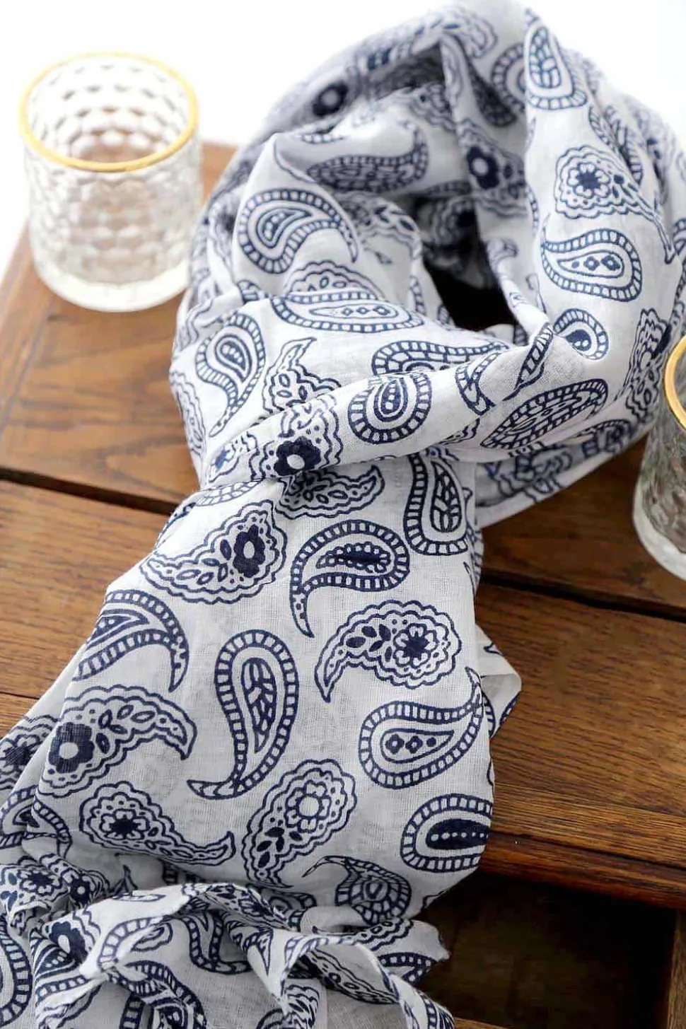 foulard_bleu_valentin_4.webp Homme Saheline Foulard Bleu Valentin