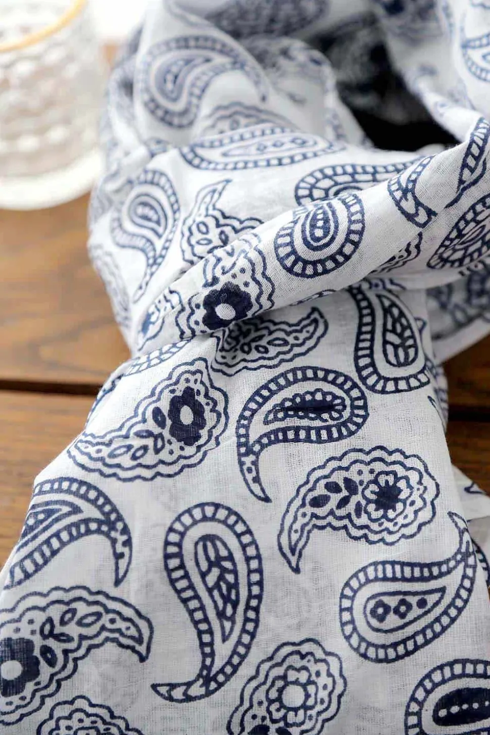 foulard_bleu_valentin_5.webp Homme Saheline Foulard Bleu Valentin
