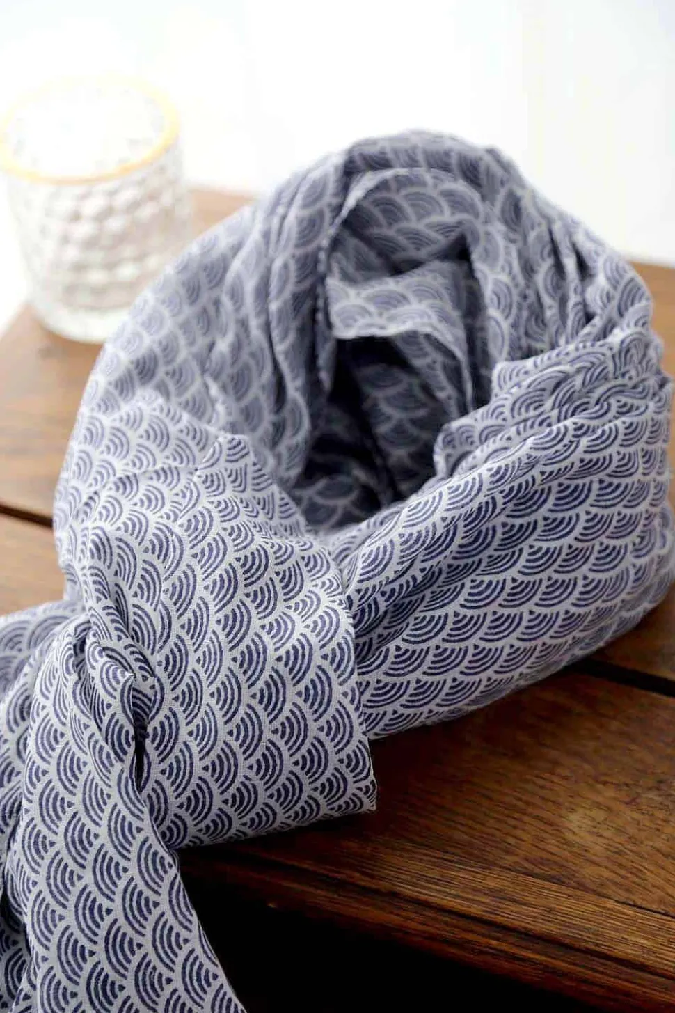 foulard_homme_bleu_sawyer_4.webp Homme Saheline Foulard Homme Bleu Sawyer