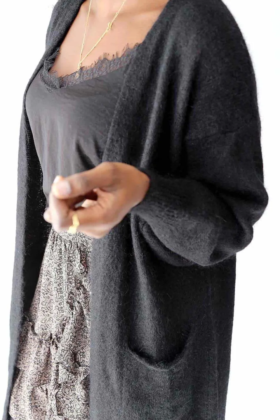 gilet_long_noir_mohair_da_3.webp Femmes Saheline Gilet Long Noir Mohair Dan