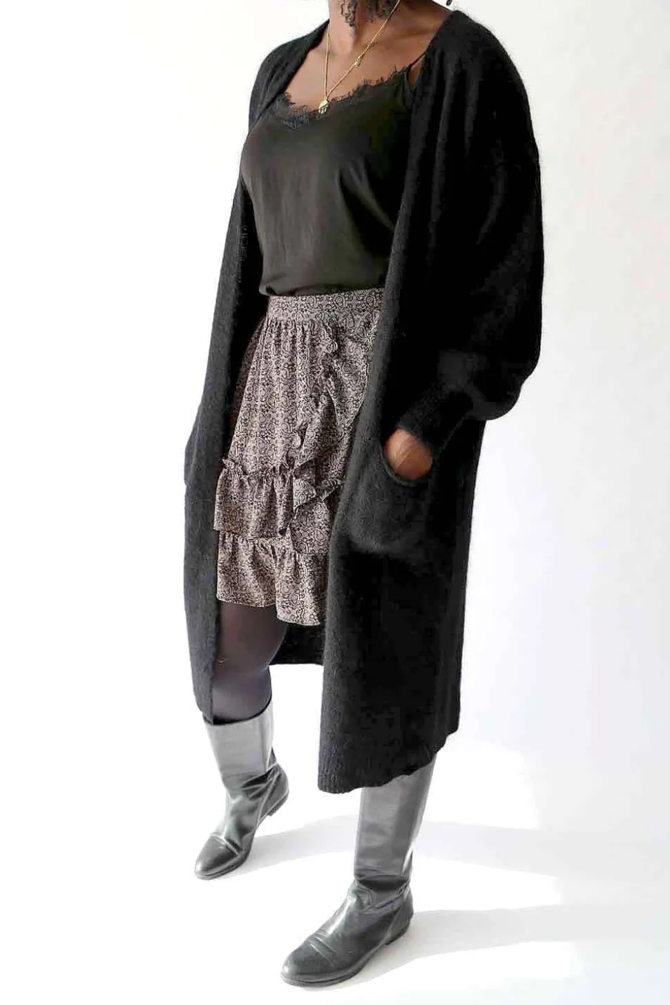 gilet_long_noir_mohair_da_7.webp Femmes Saheline Gilet Long Noir Mohair Dan