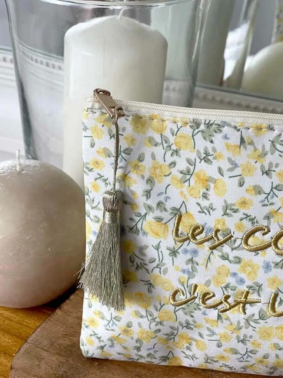 pochette_a_message_jaune__0.webp Femmes Saheline Pochette A Message Jaune Vanina