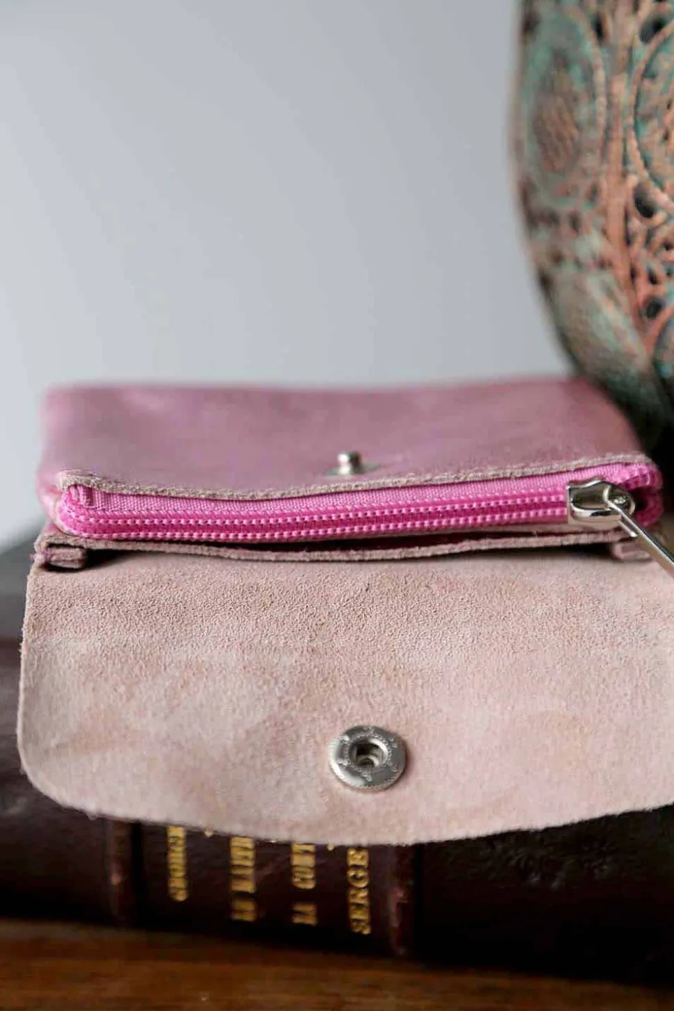 portemonnaie_rose_pastel__0.webp Femmes Saheline Porte-Monnaie Rose Pastel Awa