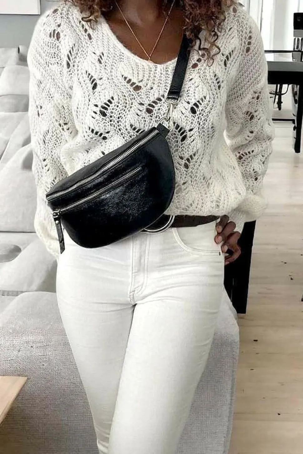 sac_banane_noir_june_1.webp Femmes Saheline Sac Banane Noir June