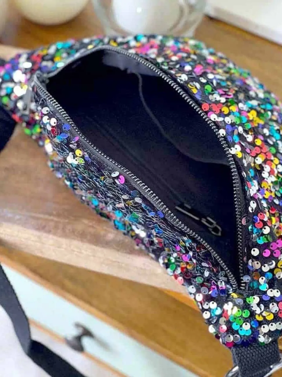 sac_banane_rose_multico_a_4.webp Femmes Saheline Sac Banane Rose Multico A Sequins Laumy