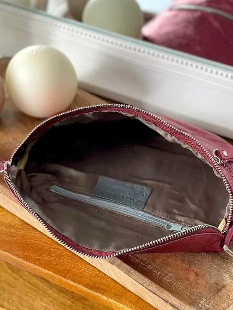 sac_banane_rouge_bordeaux_4.webp Femmes Saheline Sac Banane Rouge Bordeaux June