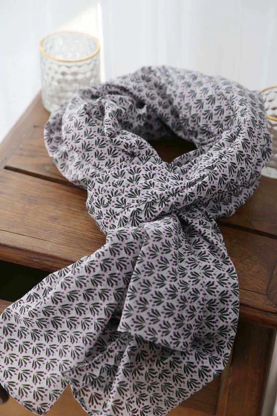 foulard_homme_violet__noi_0.webp Homme Saheline Foulard Homme Violet / Noir Brooklyn