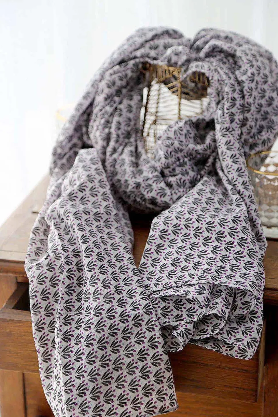 foulard_homme_violet__noi_6.webp Homme Saheline Foulard Homme Violet / Noir Brooklyn